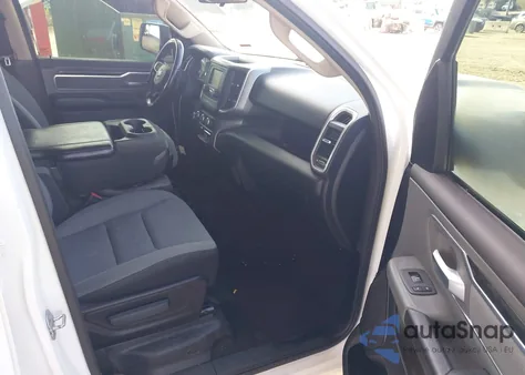 2019 Ram 1500 Big Horn/Lone Star 4X2 6'4 Box z USA, uszkodzony, nr VIN 1C6RREMG9KN891758